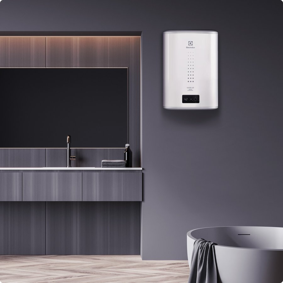 Водонагреватель Electrolux EWH 30 LZR 3 накопительный