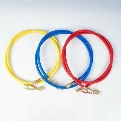 Заправочные шланги с вентилем DSZH CT-336-RYB-HV-R32/410A 0,9м, 1/4-5/16 SAE, до 55 Bar